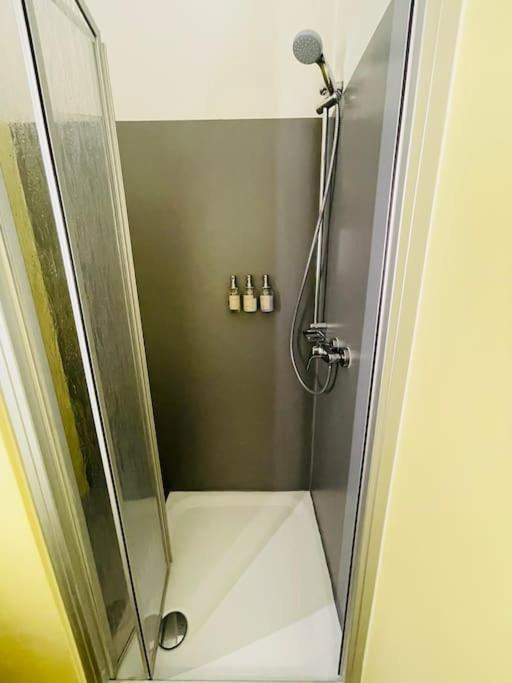 Fewo 20 - Appartement Im Rottalblick - Youngmodern Wohnen Mit Bademantelgang Zur Therme, Tv, Balkon Und Persoenlichem Gaesteempfang Von Astarte Estate Bad Griesbach  Exterior photo